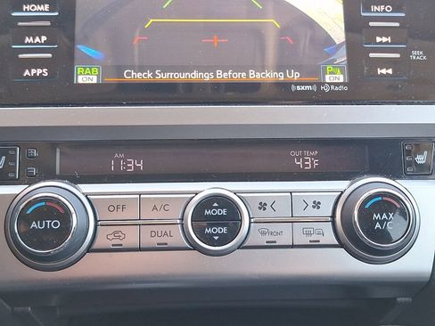 Used 2017 Subaru Outback 3.6R Limited image 16