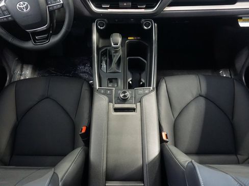 New 2026 Toyota Grand Highlander Platinum image 34