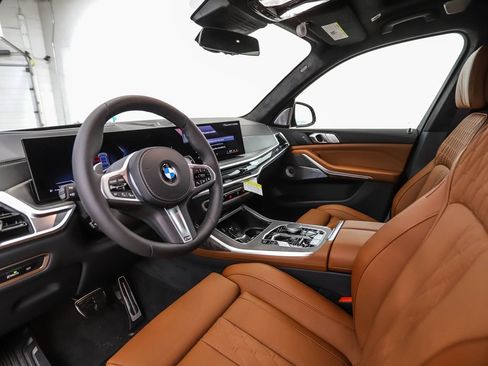 New 2027 BMW X7 xDrive40i w/ M Sport Package AWD/4WD image 10