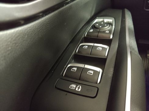 Used 2023 Kia Sorento LX FWD image 27