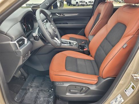 Certified 2025 MAZDA CX-5 Carbon Edition image 4