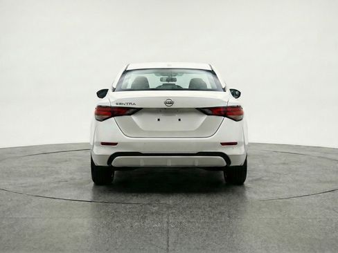 Used 2025 Nissan Sentra SV image 7