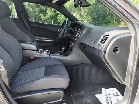 Used 2019 Dodge Charger Scat Pack RWD image 21