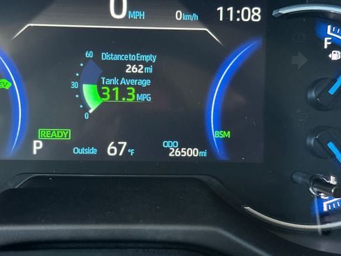 Used 2024 Toyota RAV4 XLE AWD/4WD image 29