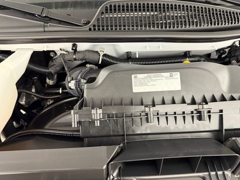 Used 2024 Chevrolet Express 2500 w/ Driver Convenience Package image 30