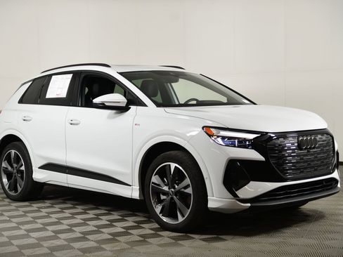 Used 2023 Audi Q4 e-tron Premium Plus w/ Premium Plus image 6