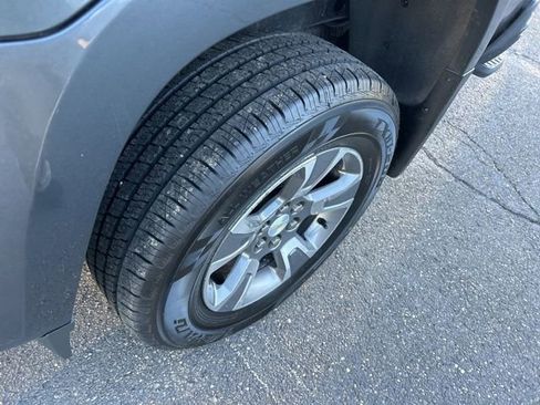 Used 2015 Chevrolet Colorado Z71 image 18