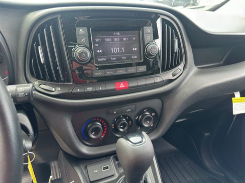Used 2021 RAM ProMaster City Tradesman FWD image 15