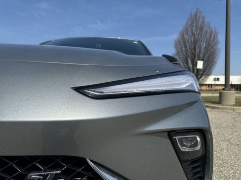 Used 2024 Buick Envista Sport Touring w/ Convenience I Package image 11