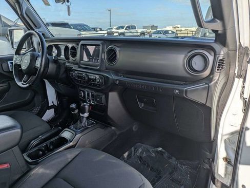 Used 2020 Jeep Wrangler Sport AWD/4WD image 13