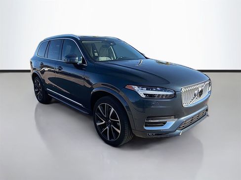 Used 2025 Volvo XC90 B5 Plus w/ Protection Package Premier image 2