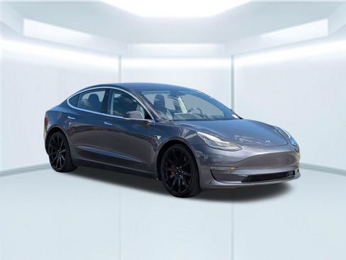 Used 2018 Tesla Model 3 Long Range AWD/4WD image 8
