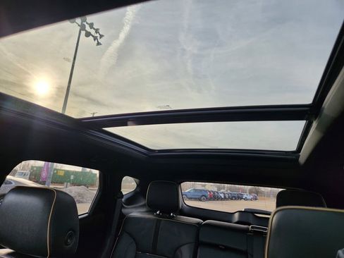 Used 2022 Chevrolet Blazer Premier w/ Enhanced Convenience Package image 19