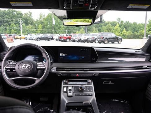 Used 2025 Hyundai Palisade Calligraphy AWD/4WD image 21