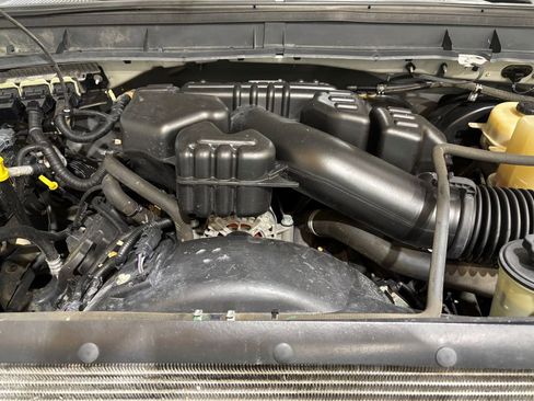 Used 2015 Ford F250 XL w/ Power Equipment Group image 23