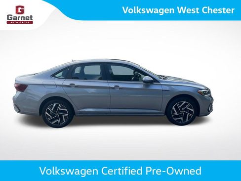Certified 2024 Volkswagen Jetta SEL FWD image 7
