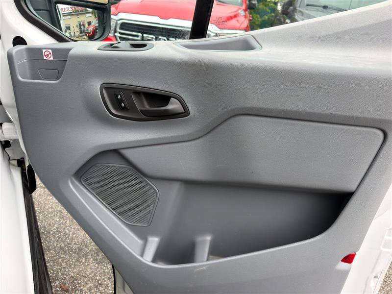 Used 2019 Ford Transit 250 130 Low Roof RWD image 16