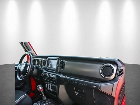 Used 2018 Jeep Wrangler Sport AWD/4WD image 28