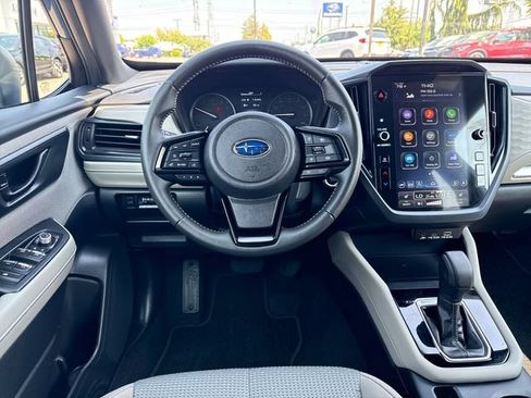 Used 2025 Subaru Forester Premium AWD/4WD image 17