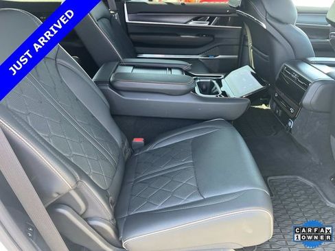 Certified 2024 Jeep Grand Wagoneer Series III w/ Rear Seat Video Group 1 image 24