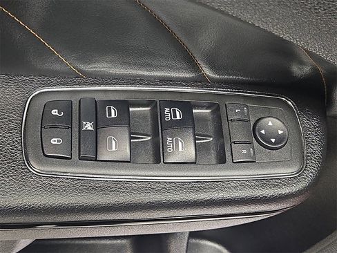 Used 2017 Dodge Charger R/T image 27