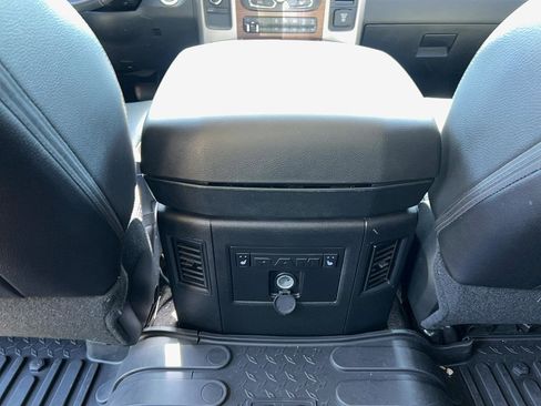 Used 2017 RAM 2500 Laramie w/ Sport Appearance Group AWD/4WD image 27