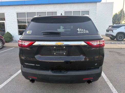 Used 2021 Chevrolet Traverse LT w/ LT Premium Package AWD/4WD image 5