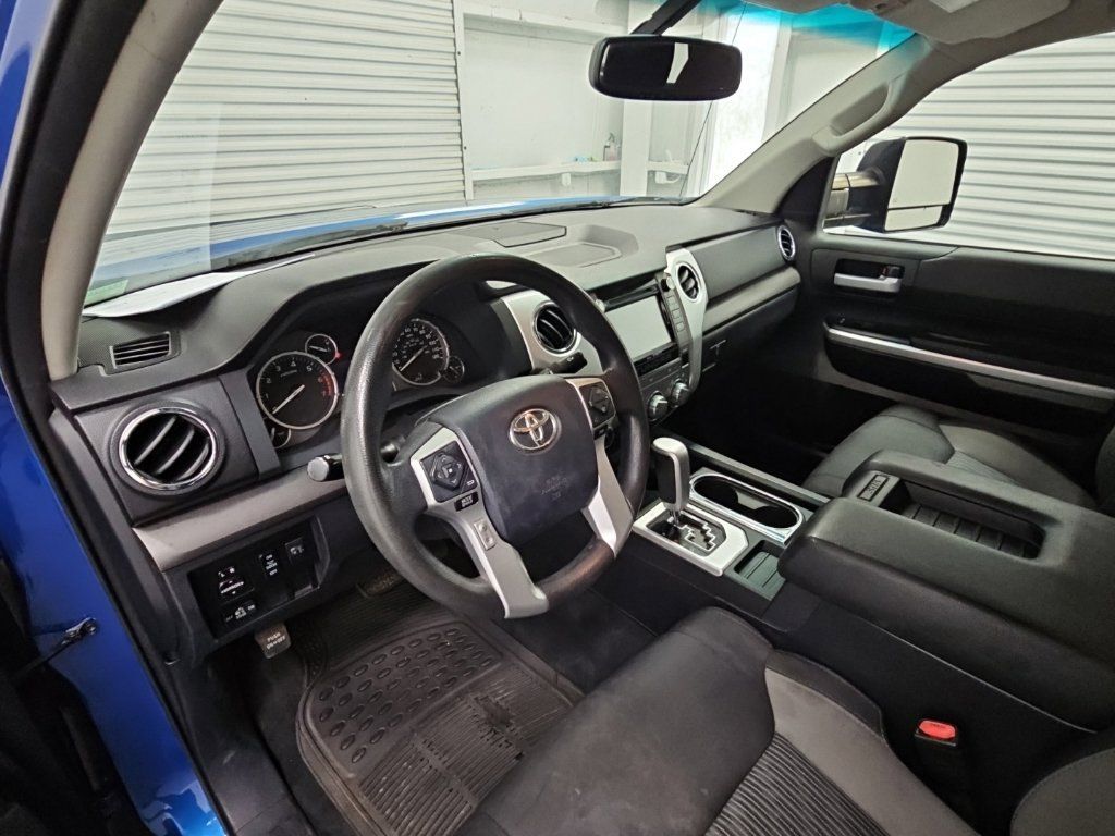 Used 2017 Toyota Tundra SR5 w/ SR5 Upgrade Package AWD/4WD image 12