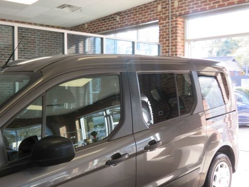 Used 2016 Ford Transit Connect XL image 65