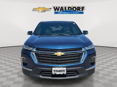 Used 2023 Chevrolet Traverse LS w/ Safety Package FWD image 2