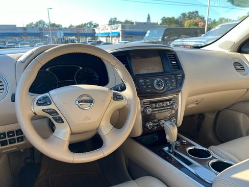 Used 2015 Nissan Pathfinder Platinum w/ Cargo Package FWD image 14