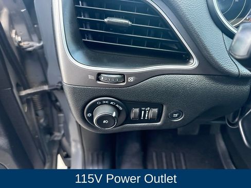 Used 2022 Jeep Cherokee Latitude Lux w/ Sun & Sound Group FWD image 13