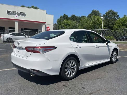 Used 2018 Toyota Camry LE w/ Convenience Package image 12