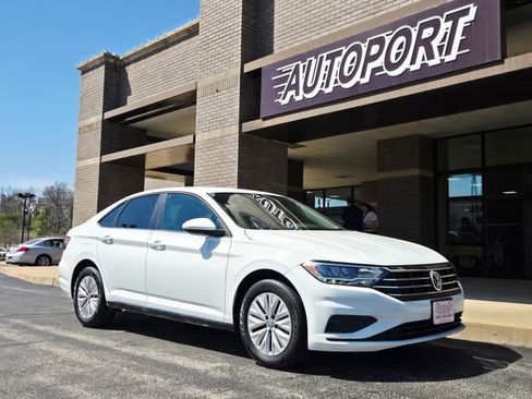 Used 2020 Volkswagen Jetta S image 1