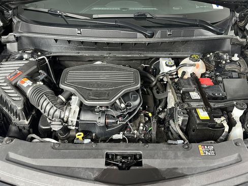 Used 2024 Cadillac XT6 Premium Luxury AWD/4WD image 5
