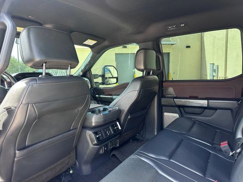 Used 2021 Ford F150 Lariat w/ Equipment Group 502A High AWD/4WD image 10
