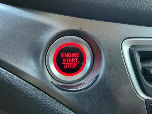 Used 2021 Honda Pilot EX image 34