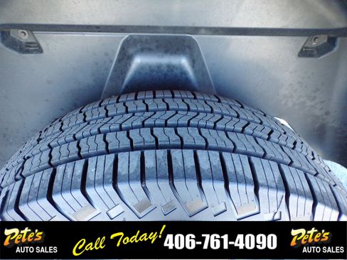 Used 2017 RAM 1500 Outdoorsman image 10