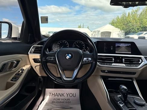 Used 2019 BMW 330i Sedan w/ Driving Assistance Package RWD image 18