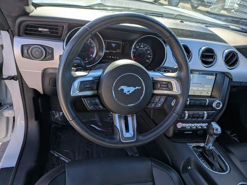 Used 2016 Ford Mustang GT Premium image 16