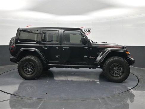 Used 2022 Jeep Wrangler Unlimited Rubicon w/ Xtreme Recon 35" Tire Package image 6