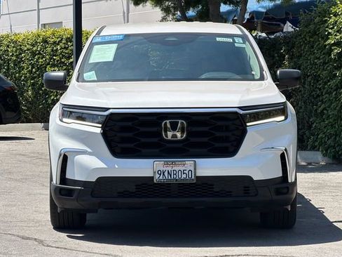 Certified 2024 Honda Pilot LX image 10