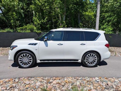 Used 2016 INFINITI QX80 Limited AWD/4WD image 2