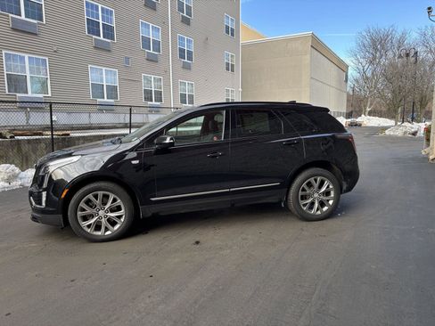 Used 2021 Cadillac XT5 Sportv image 3
