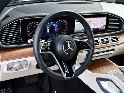 Used 2024 Mercedes-Benz GLE 450 4MATIC image 48