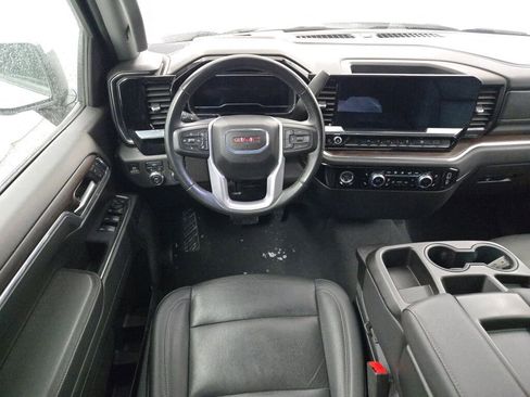 Used 2024 GMC Sierra 1500 SLT AWD/4WD image 16