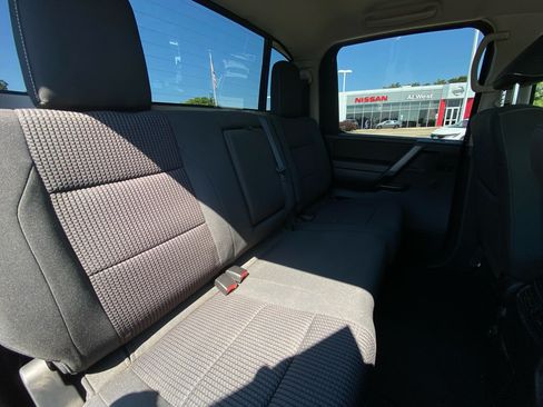 Used 2014 Nissan Titan PRO-4X AWD/4WD image 13