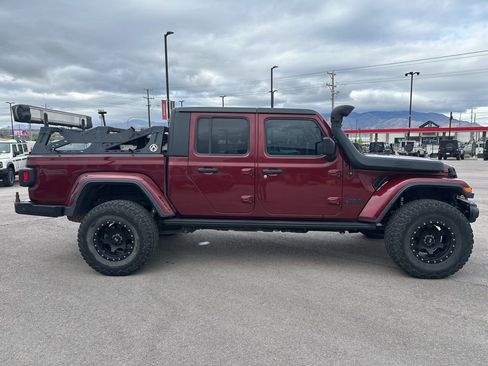 Used 2021 Jeep Gladiator Sport AWD/4WD image 5