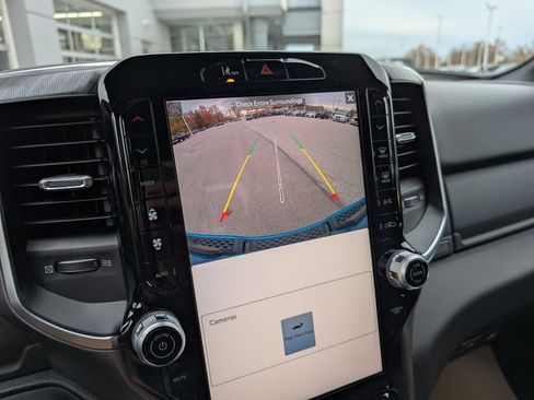 New 2026 RAM 1500 4x4 Crew Cab image 26