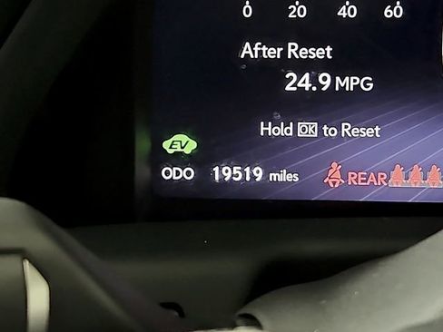 Used 2023 Lexus LS 500h AWD w/ Luxury Package image 23